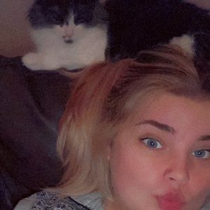 Meet your Posher, Meagan